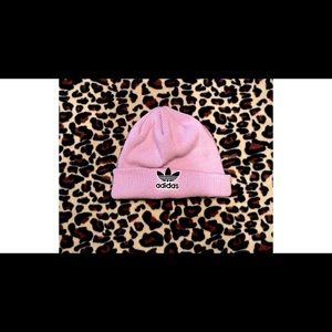 💅🏽Adidas Beanie💅🏽